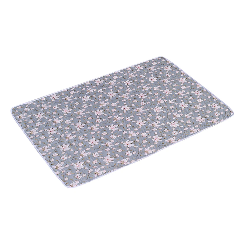 80x120cm 4 Layer Cartoon Dino Heart Diapering Mat Waterproof Washable Changing Pads for Night and Menstrual Protection Baby Care